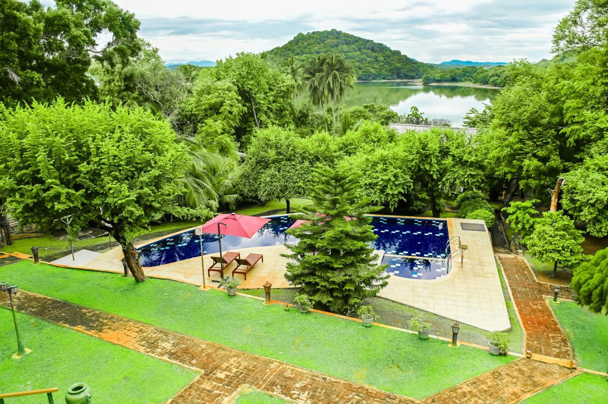 Agbo Hotel Polonnaruva Kültér fotó